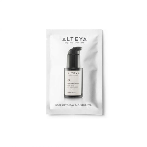 The deeply hydrating, yet light moisturizer helps balance and beautify skin, while making it resilient to environmental stressors. This nourishing day cream illuminates and revitalizes sallow-looking complexion, minimizing the appearance of most visible signs of aging. Developed with Alteya’s Urban Rose Anti-Pollution Complex skin looks detoxified and protected against the harmful effects of pollution and blue light, responsible for premature skin aging and dull skin tone. 